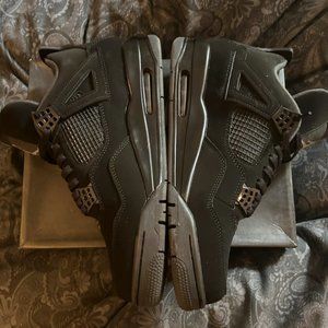 Jordan 4 Black Cat
